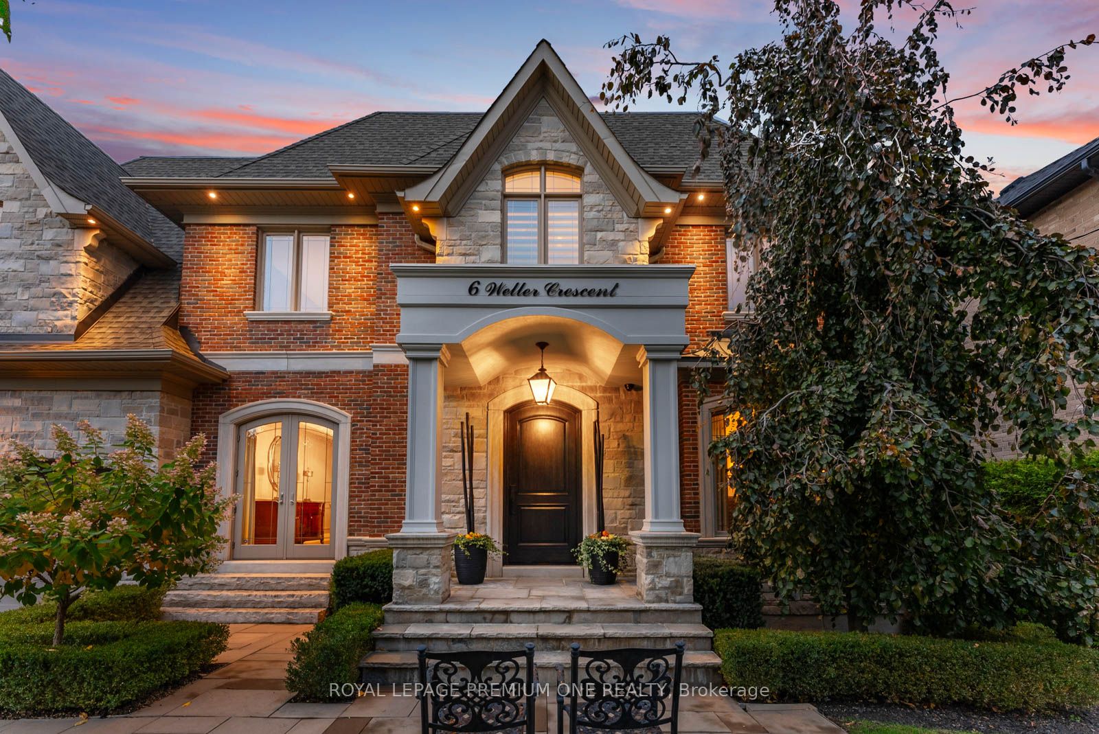 6 Weller Cres