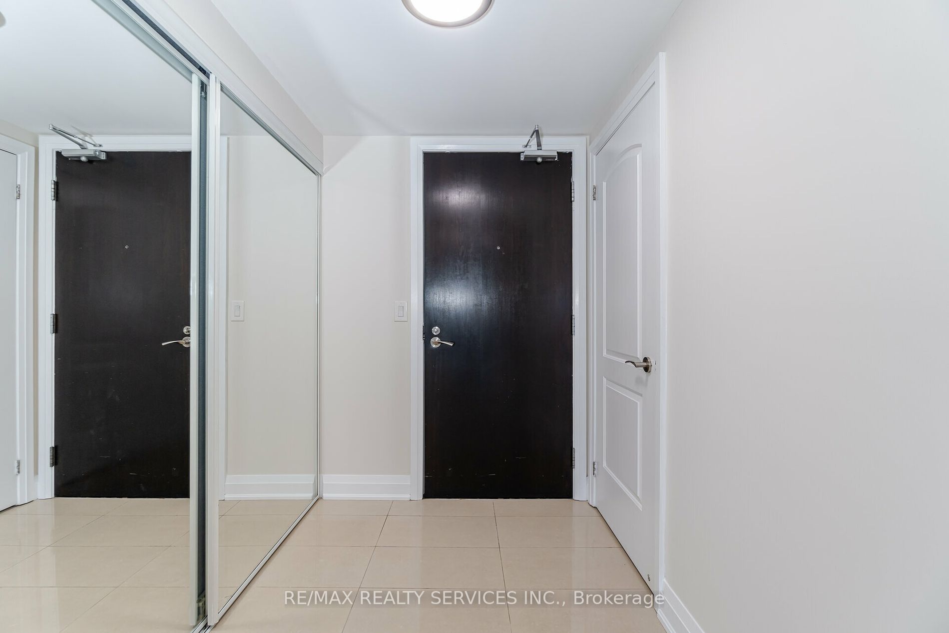 20 North Park Road, #910