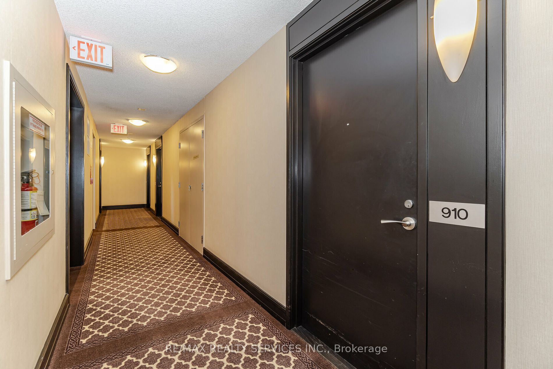 20 North Park Road, #910