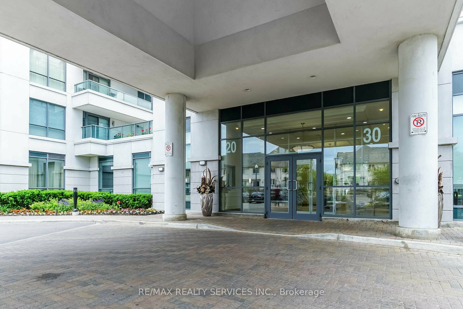 20 North Park Road, #910