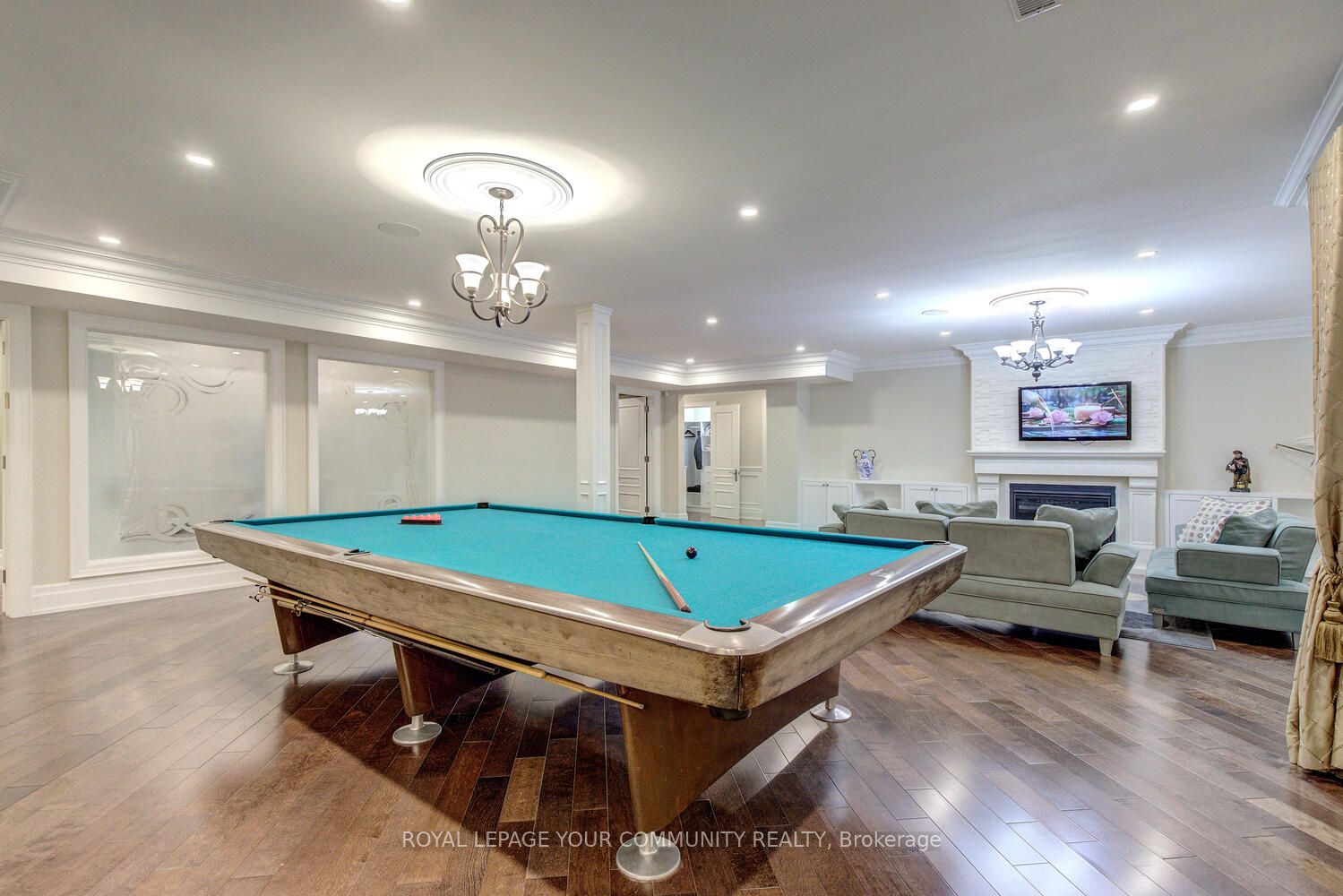 223 Crestwood Rd