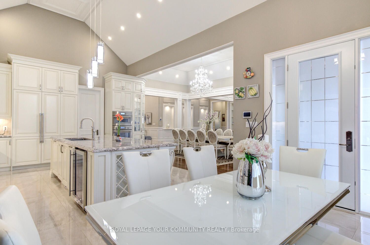 223 Crestwood Rd