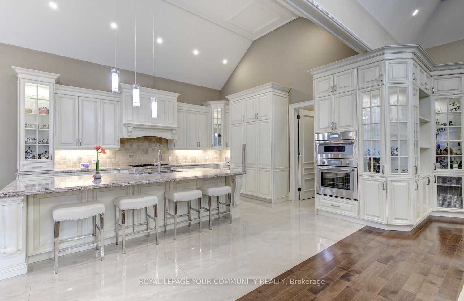 223 Crestwood Rd