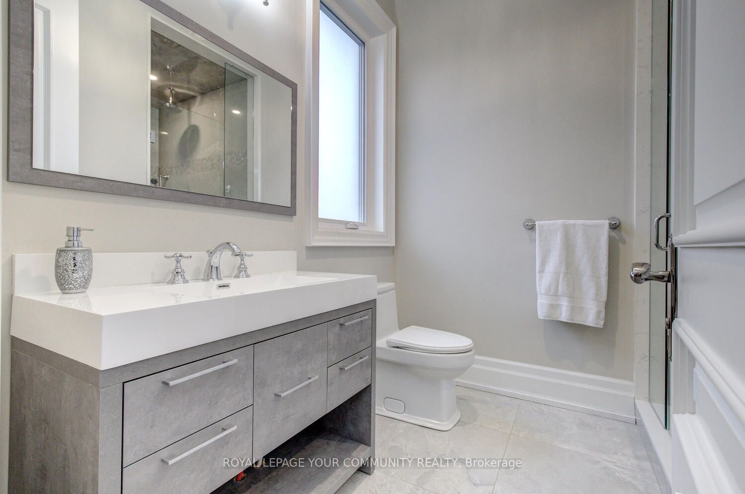 223 Crestwood Rd