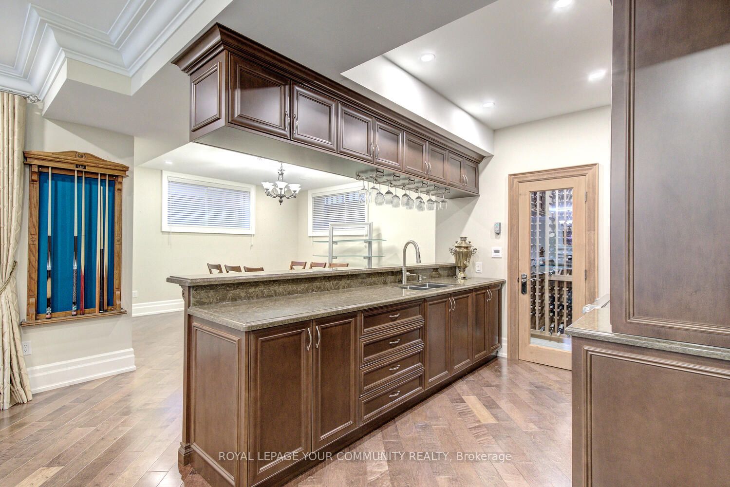 223 Crestwood Rd