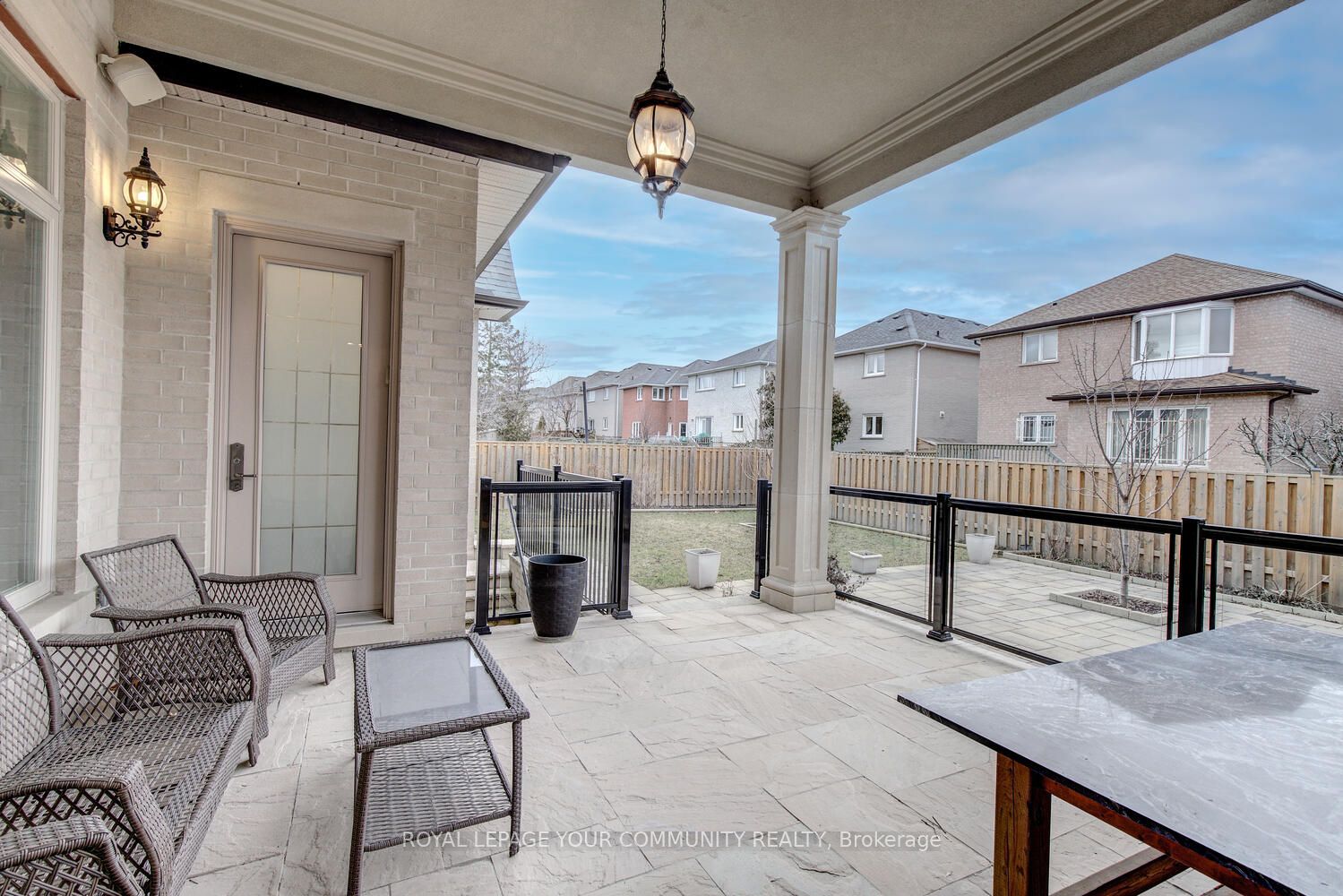 223 Crestwood Rd