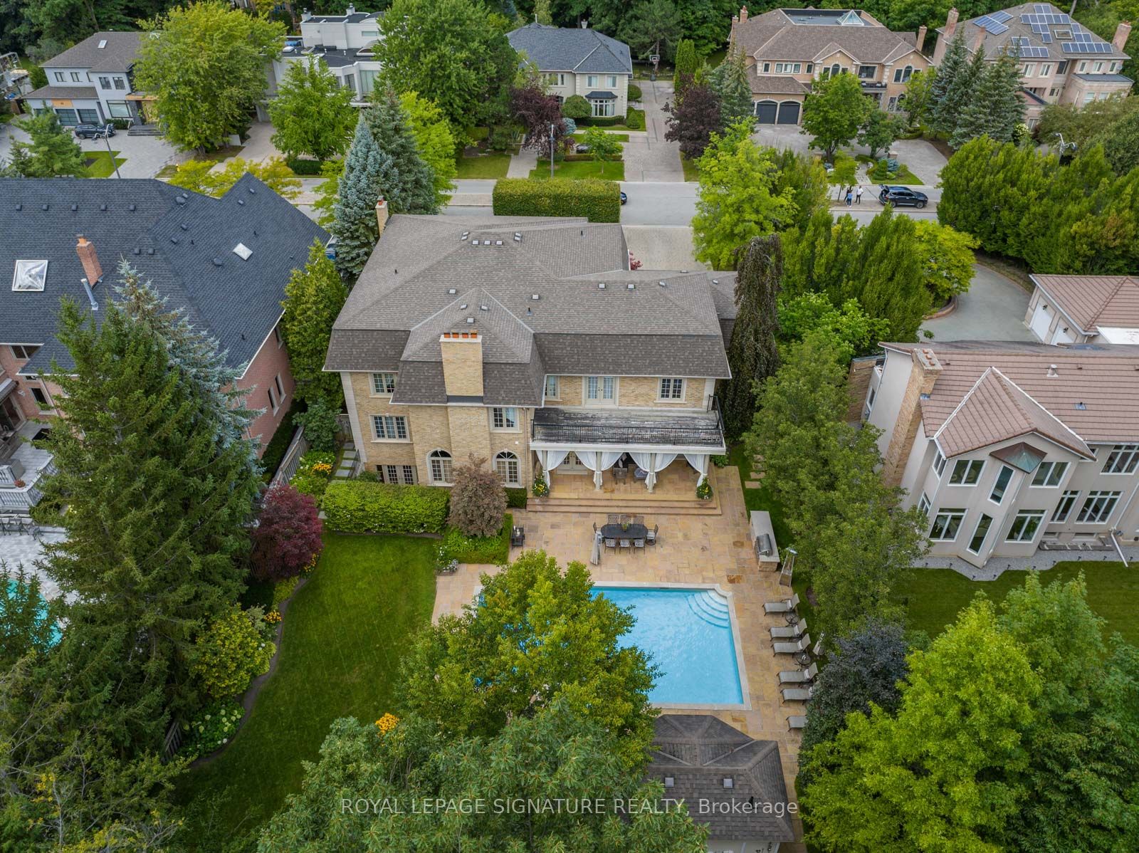 51 Renaissance Court