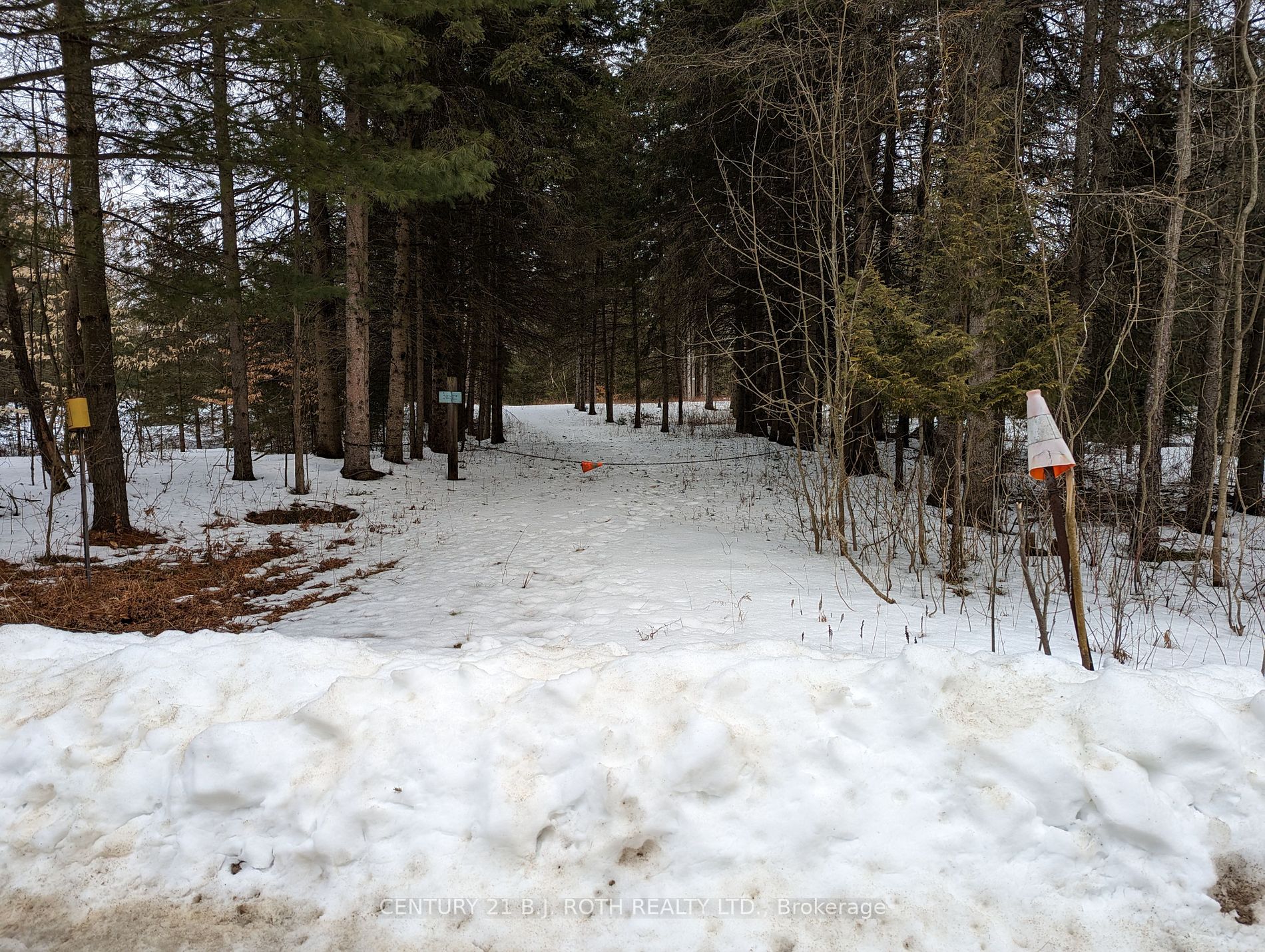 Lot 1 6th Line