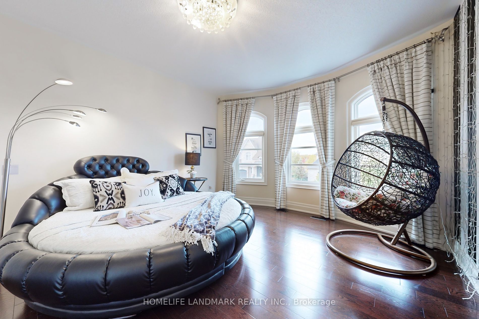 53 Carisbrooke Circ