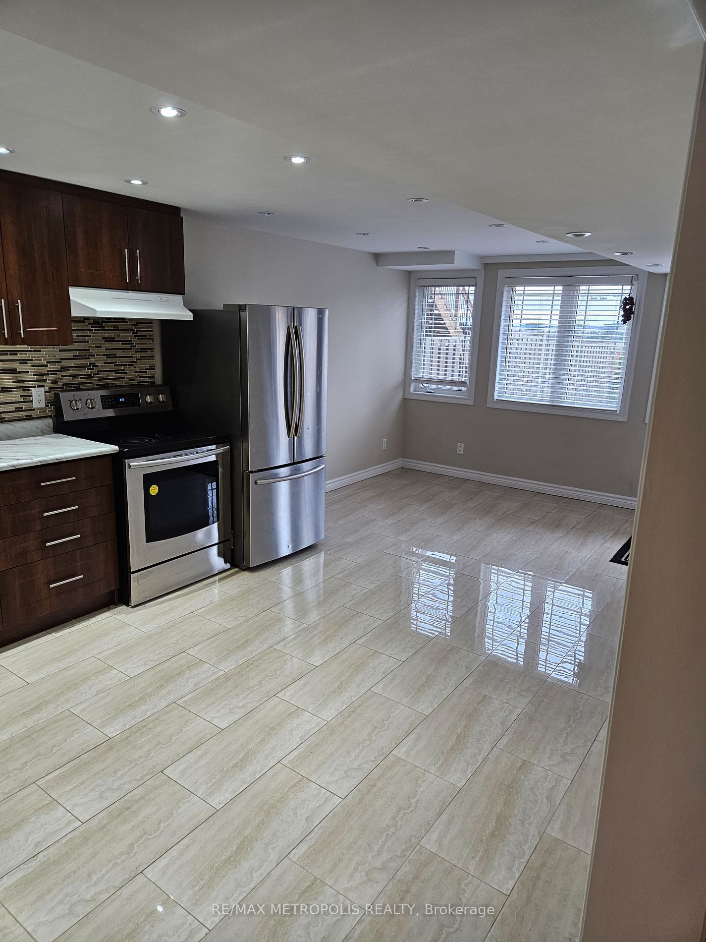179 Armstrong Crescent