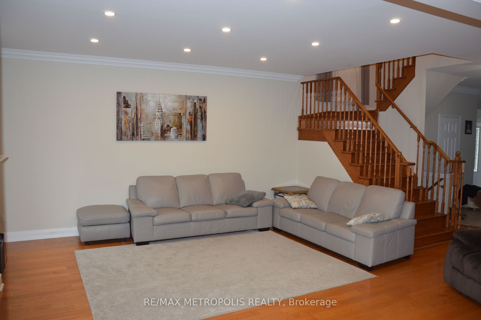 179 Armstrong Crescent