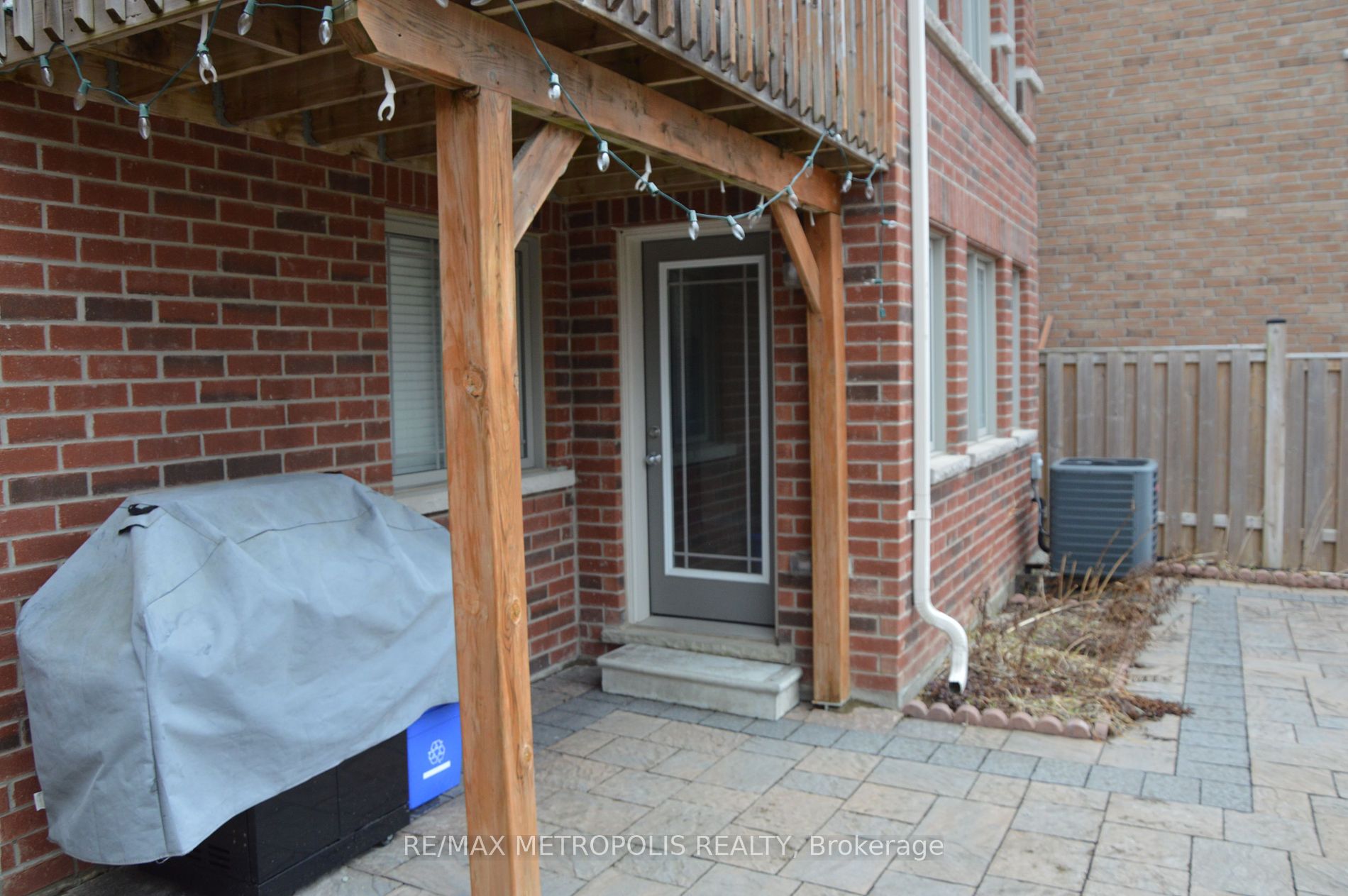 179 Armstrong Crescent