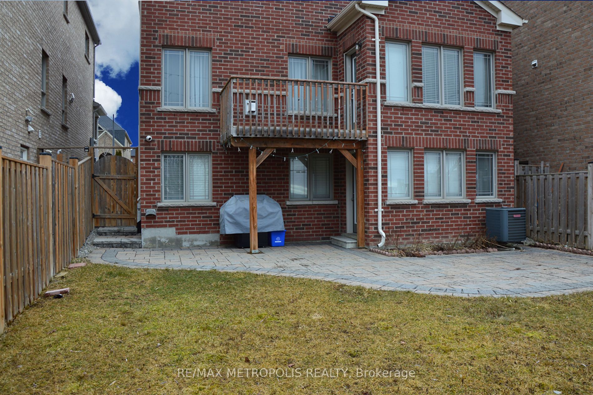 179 Armstrong Crescent