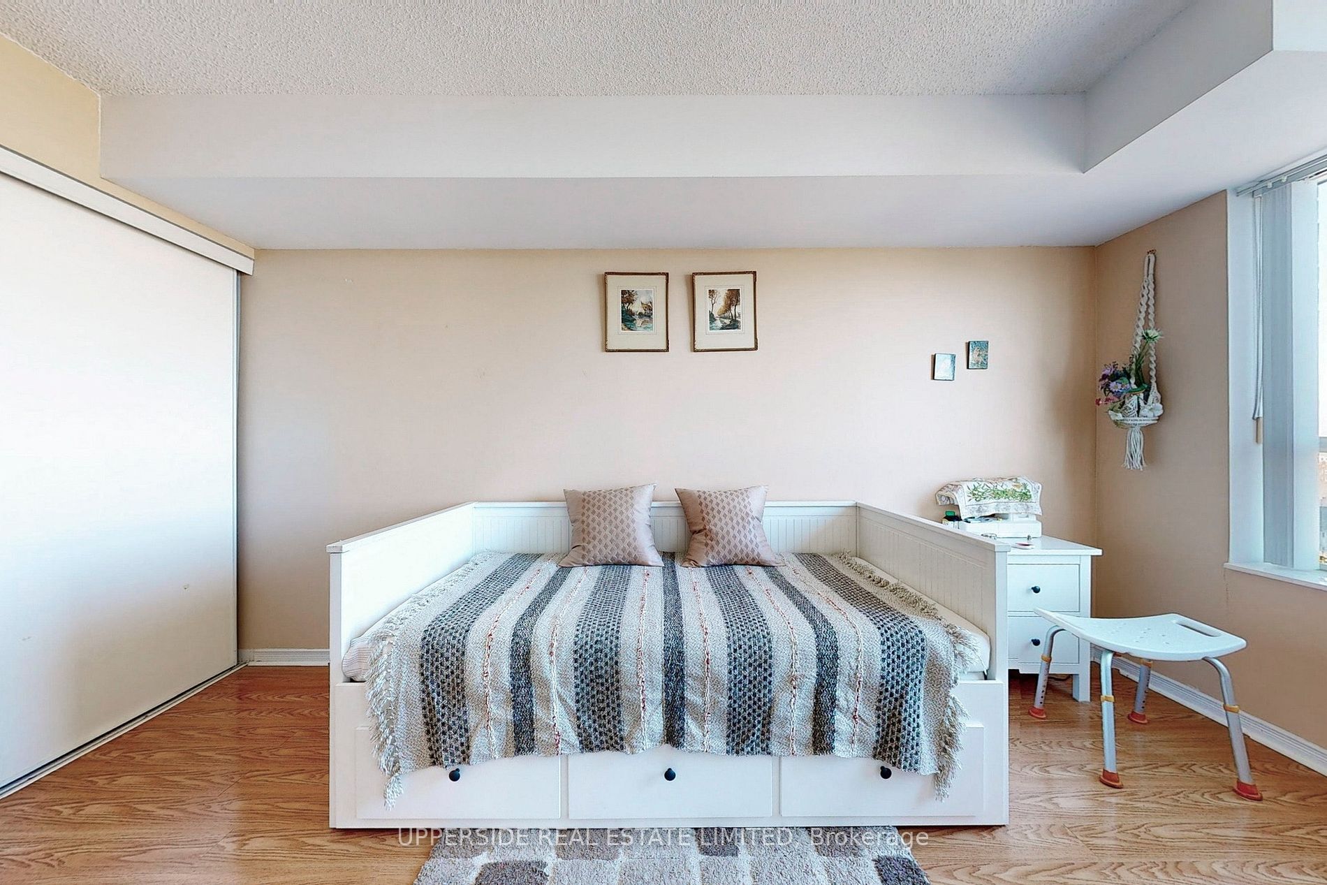 9 Northern Heights Drive, #802