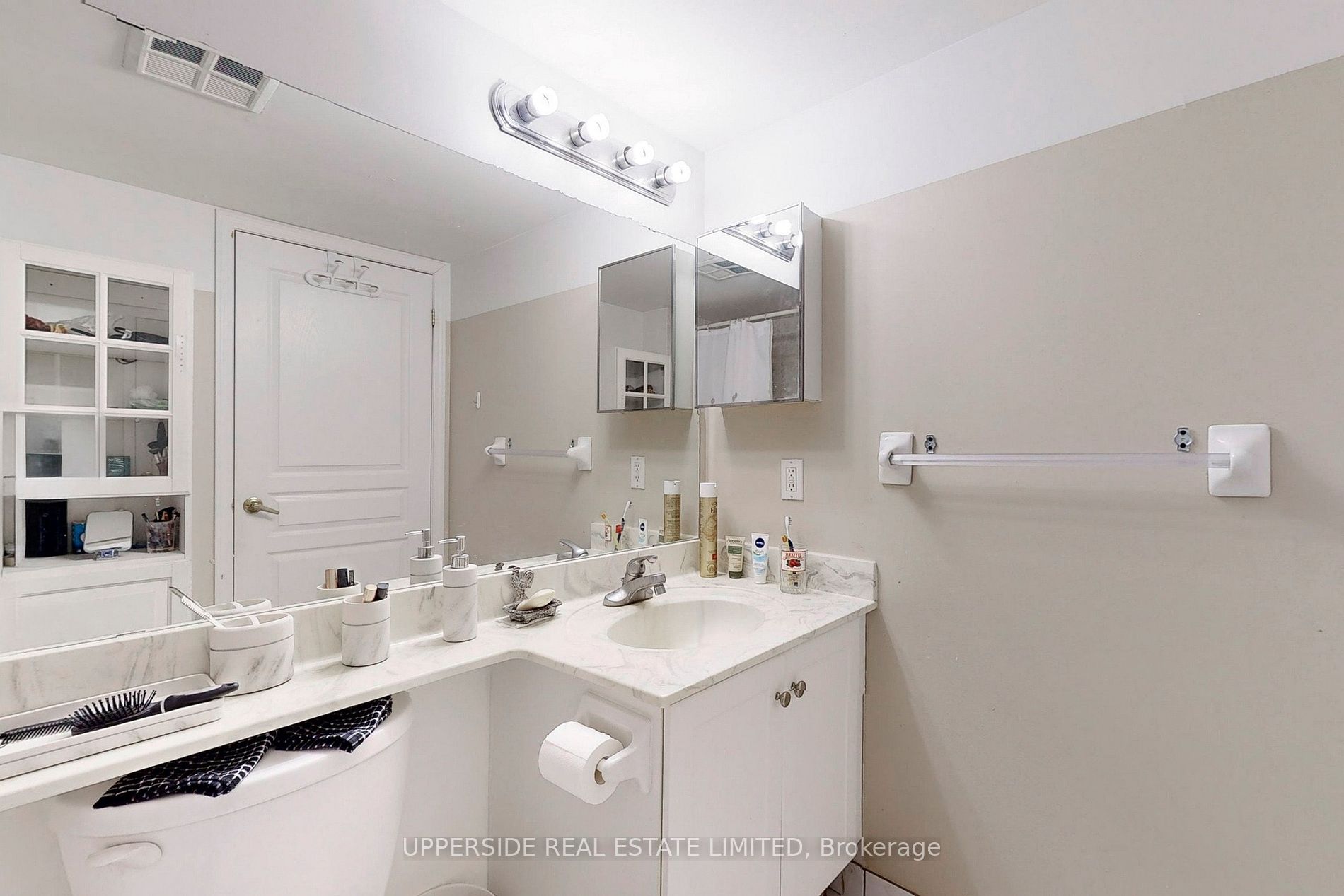 9 Northern Heights Drive, #802