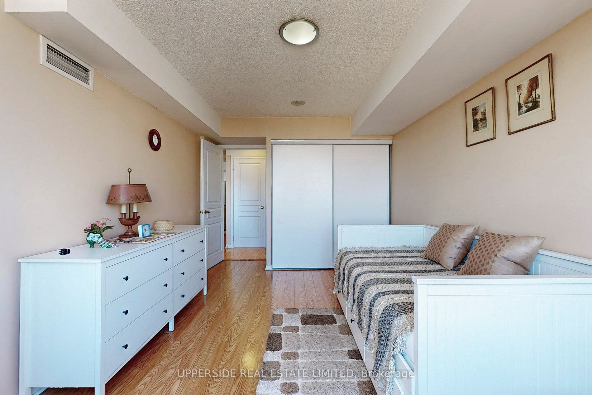 9 Northern Heights Drive, #802