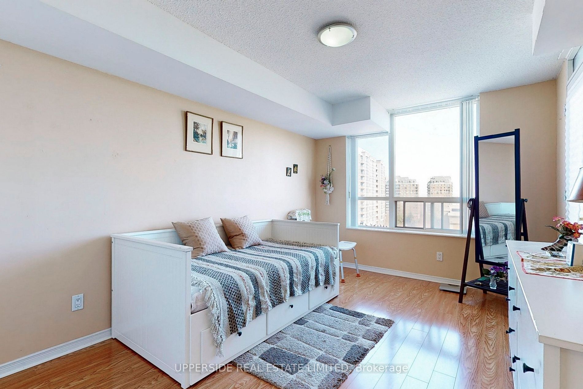 9 Northern Heights Drive, #802