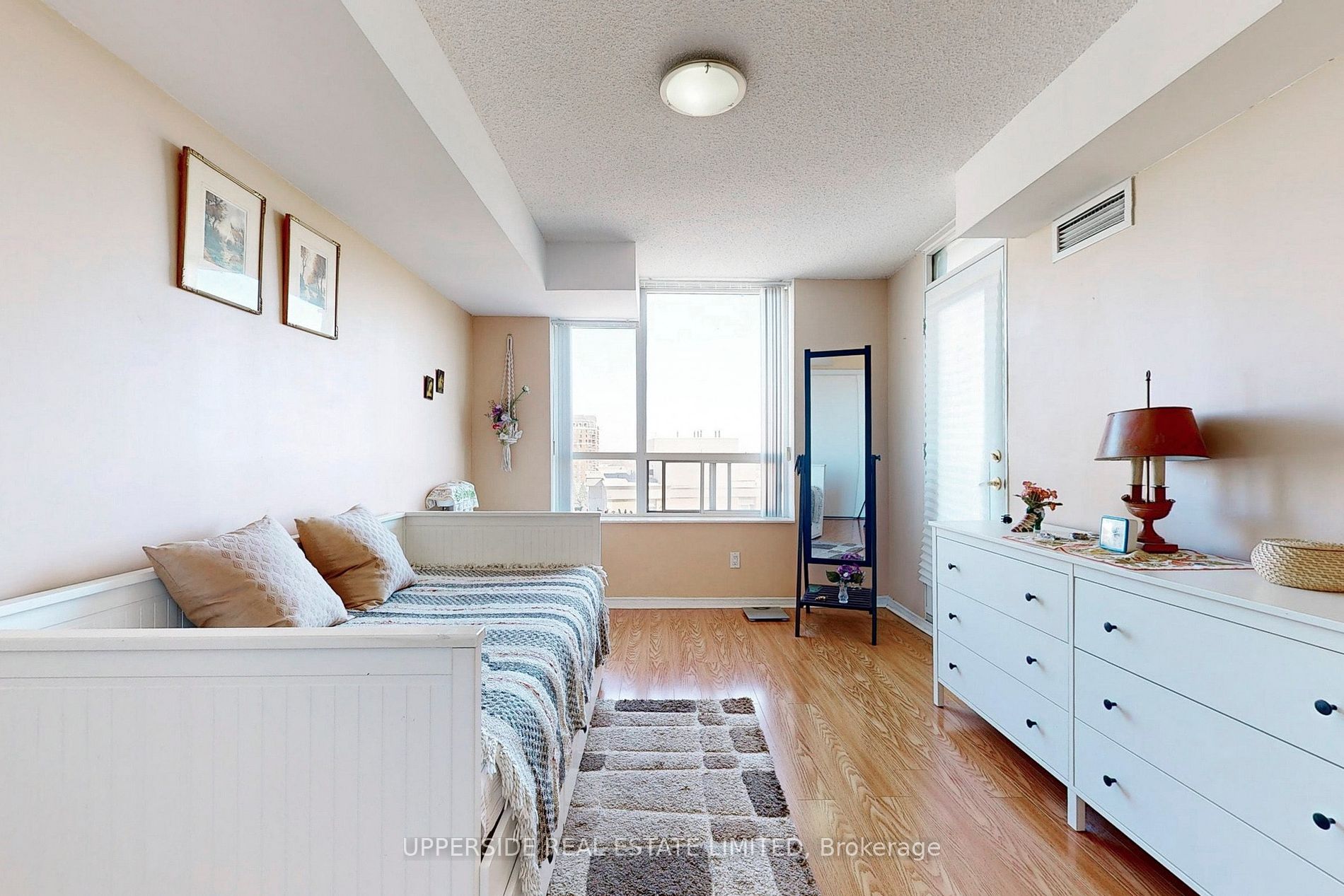 9 Northern Heights Drive, #802