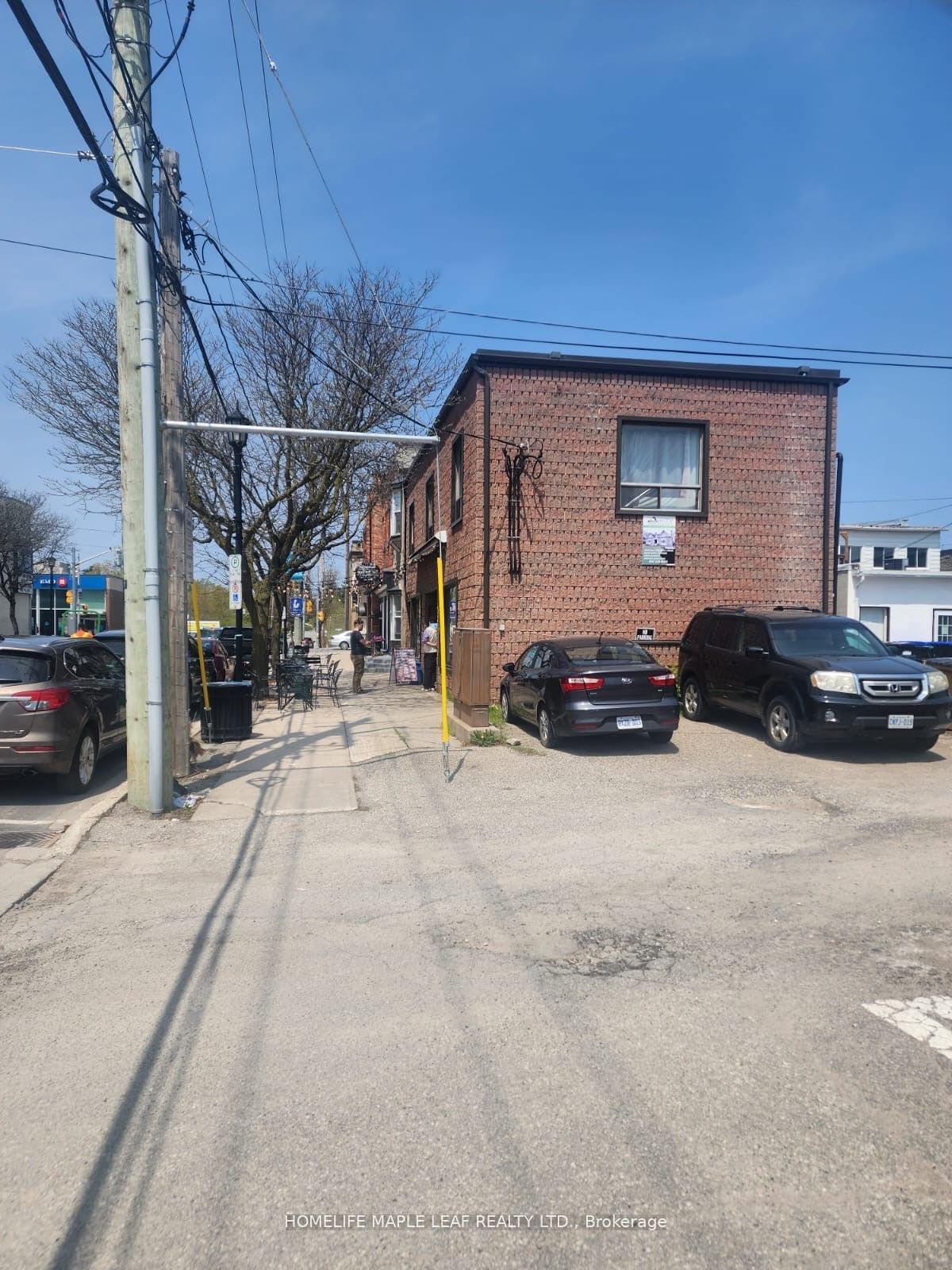 1 Victoria St