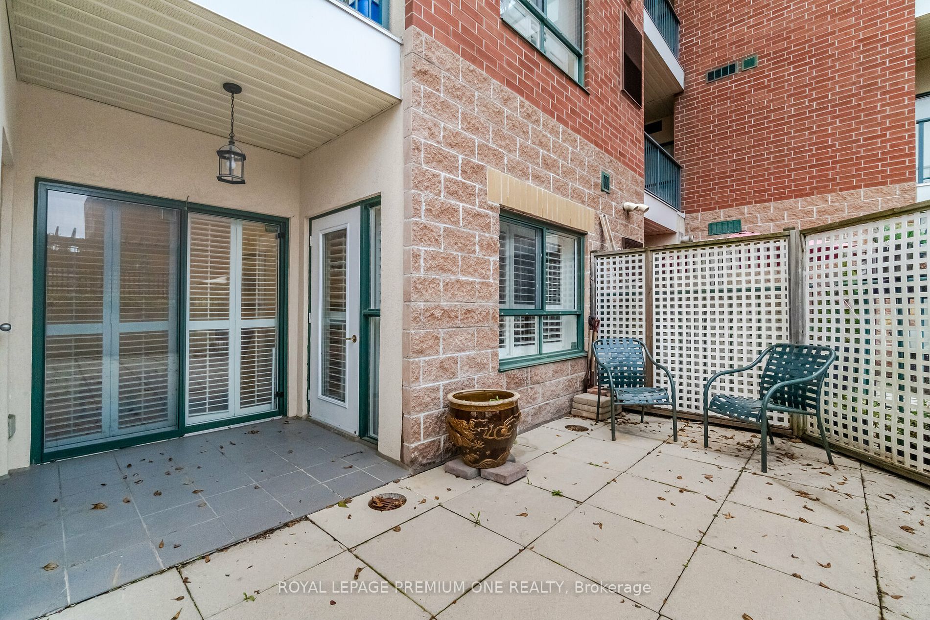 33 Wallace St, #102