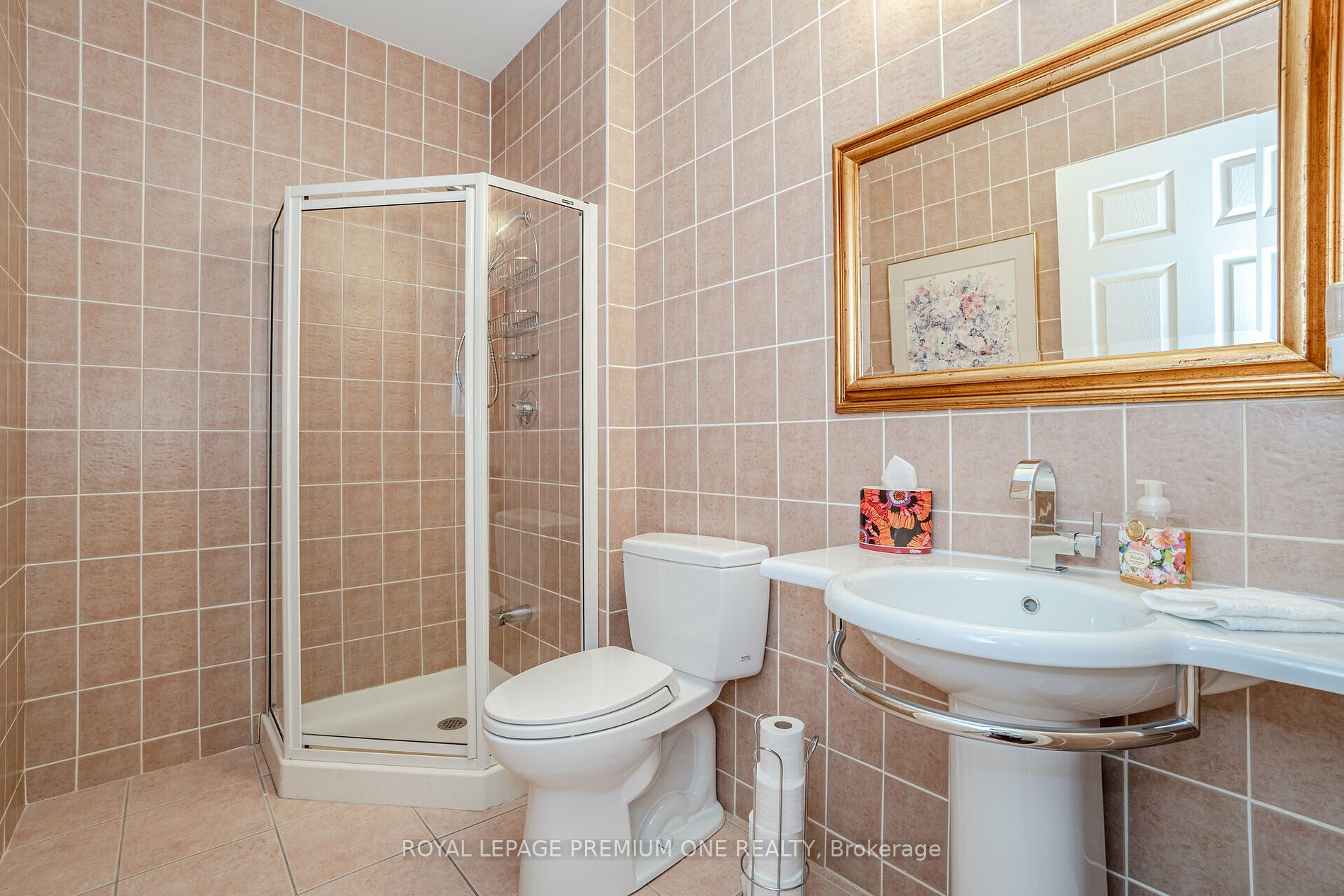 33 Wallace St, #102