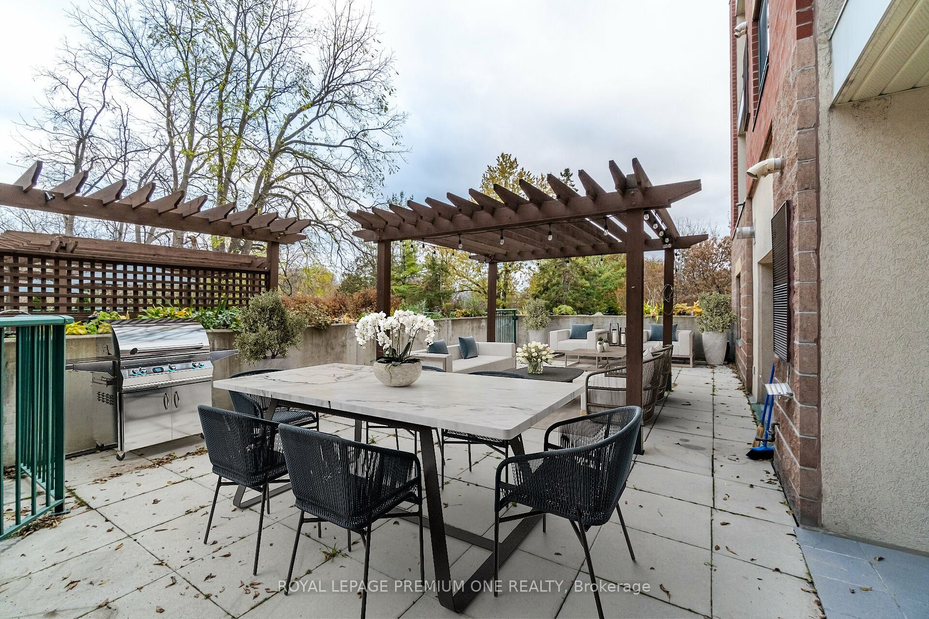 33 Wallace St, #102