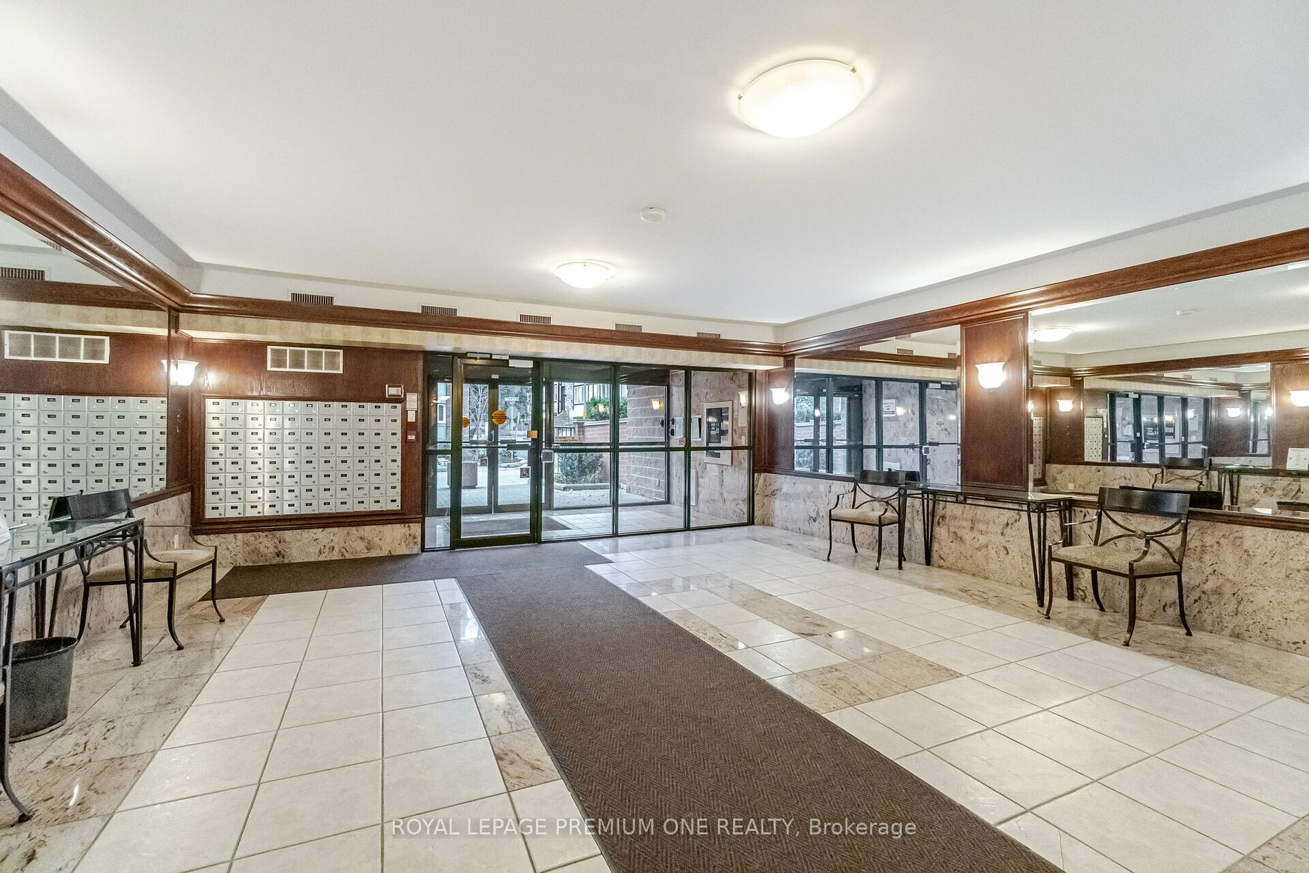 33 Wallace St, #102