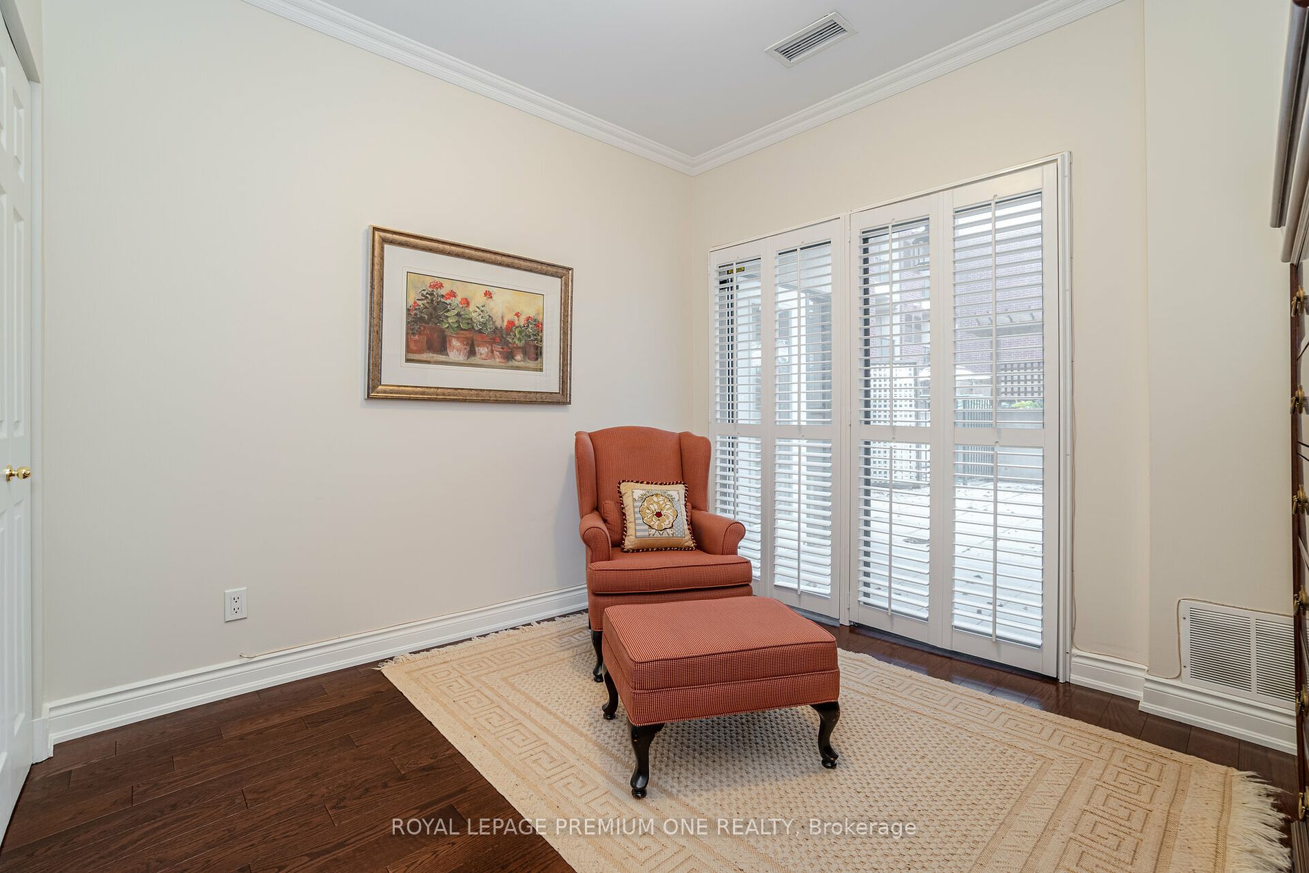 33 Wallace St, #102