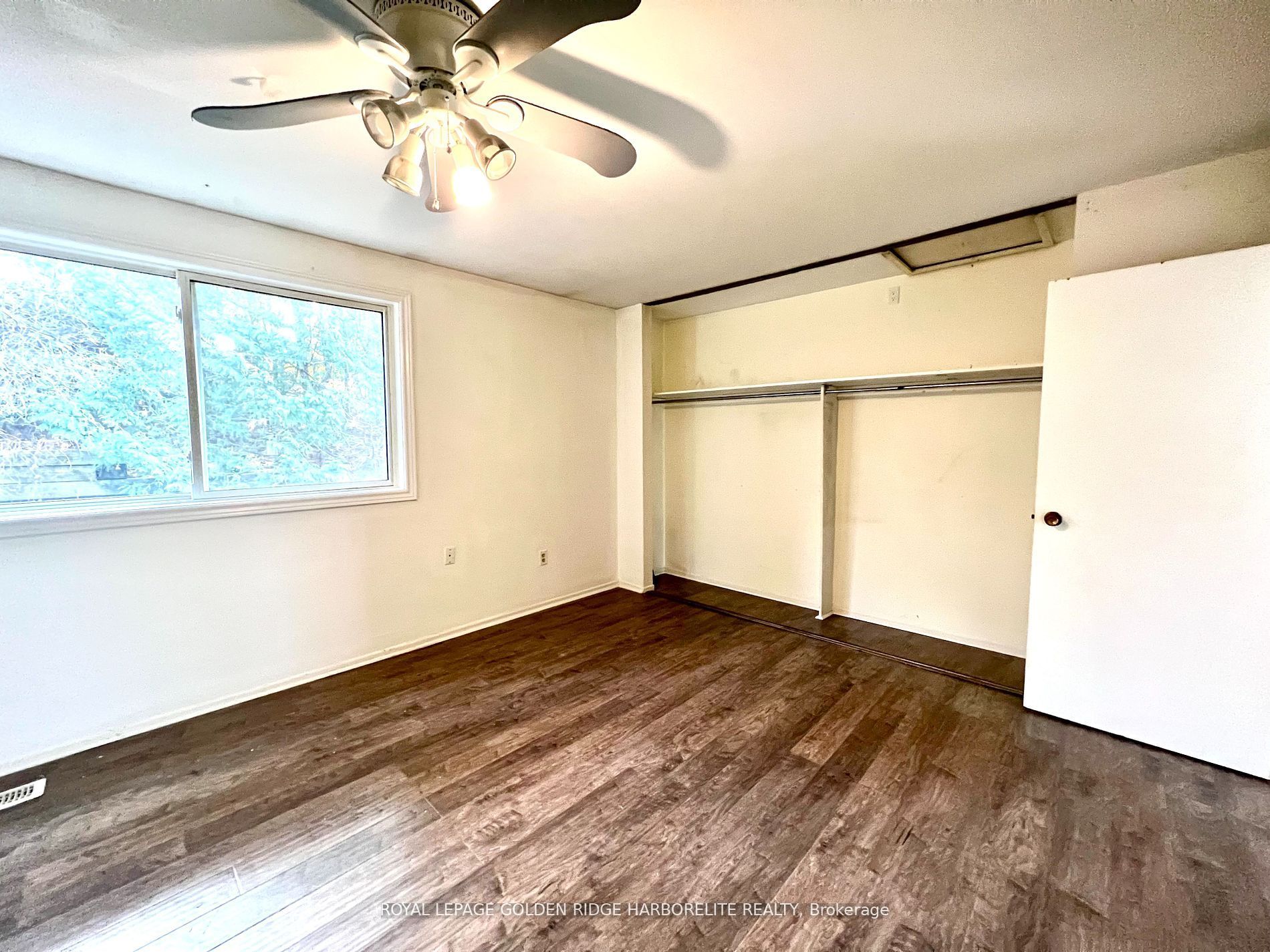 5919 Lakeshore Road
