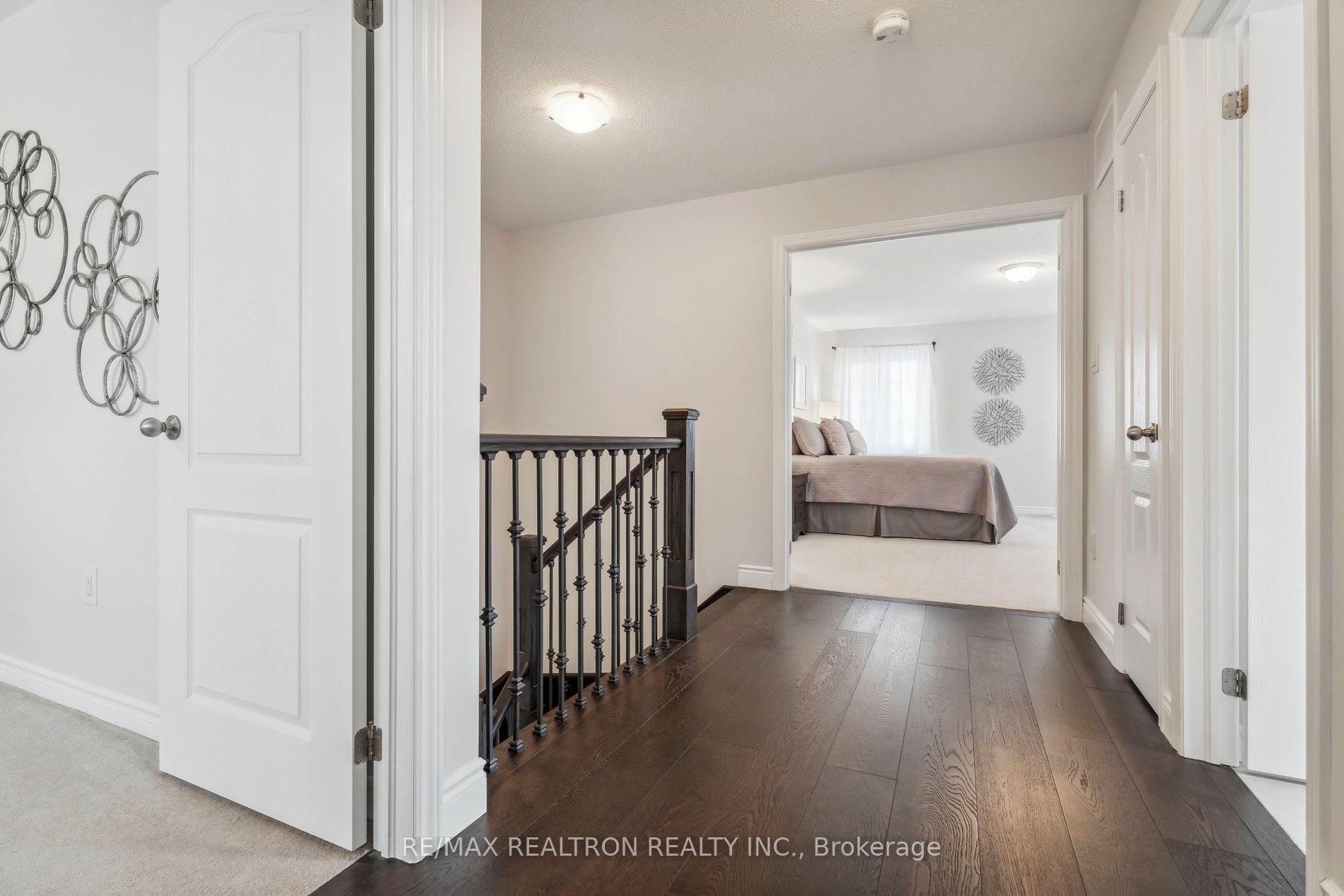 2162 Dawson Crescent