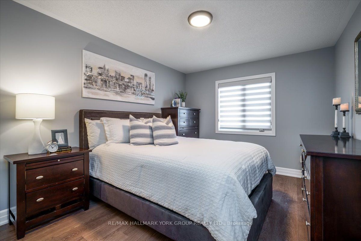 17 Mount Crescent