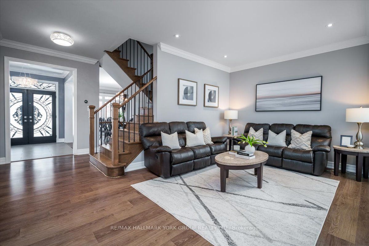 17 Mount Crescent