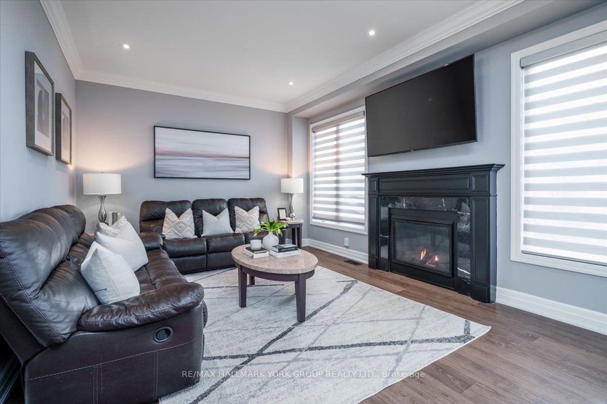 17 Mount Crescent