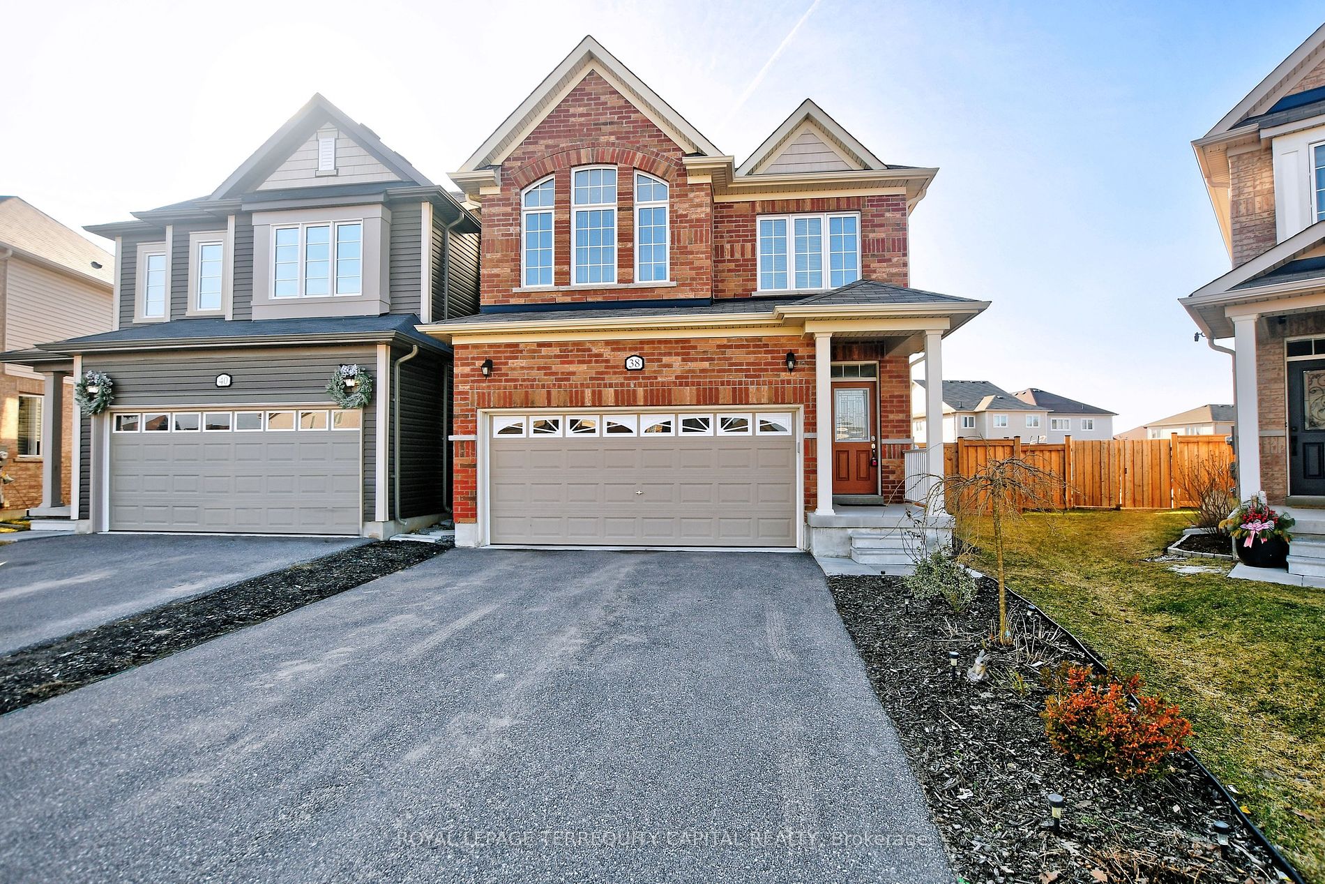 38 Hutton Crescent