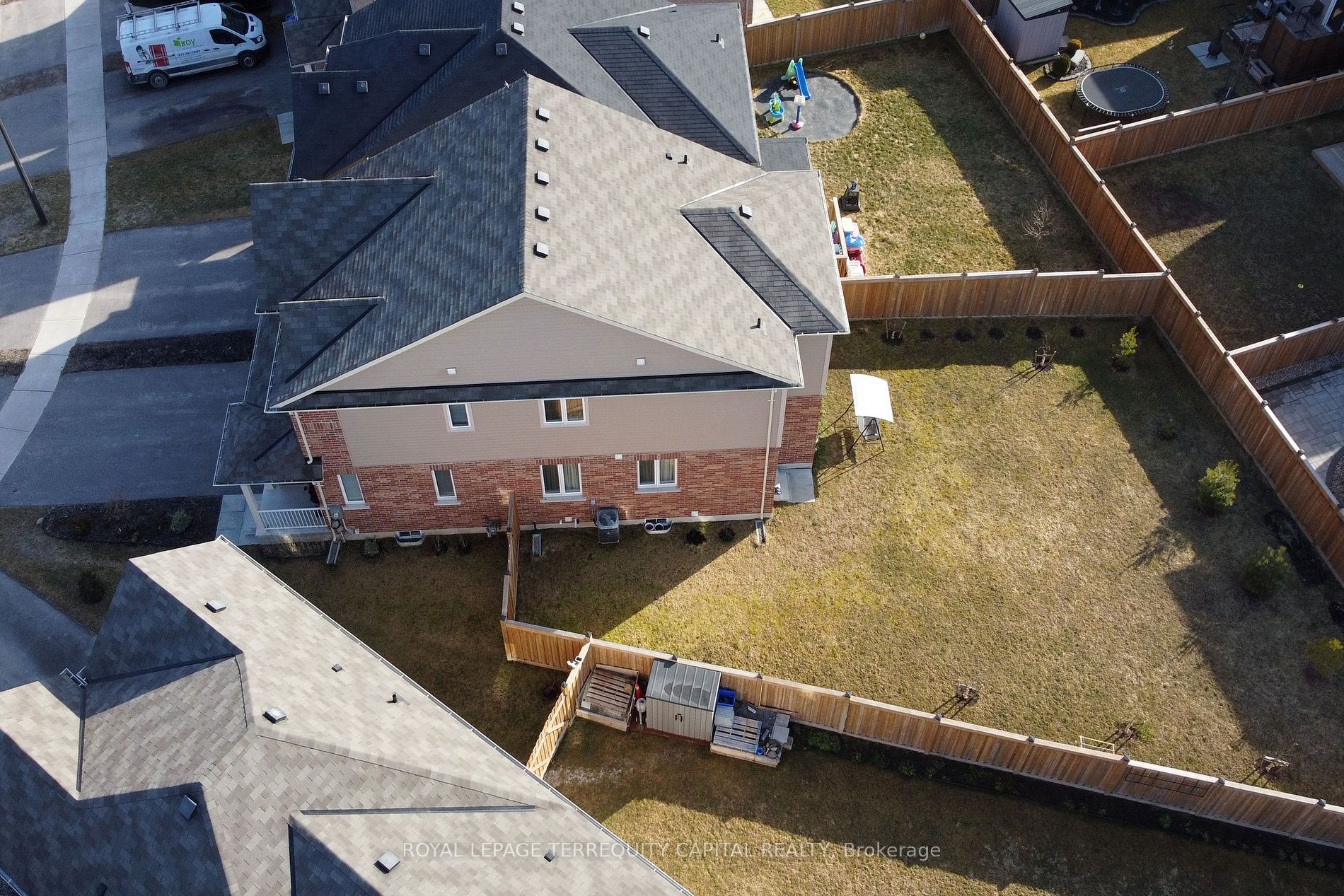 38 Hutton Crescent