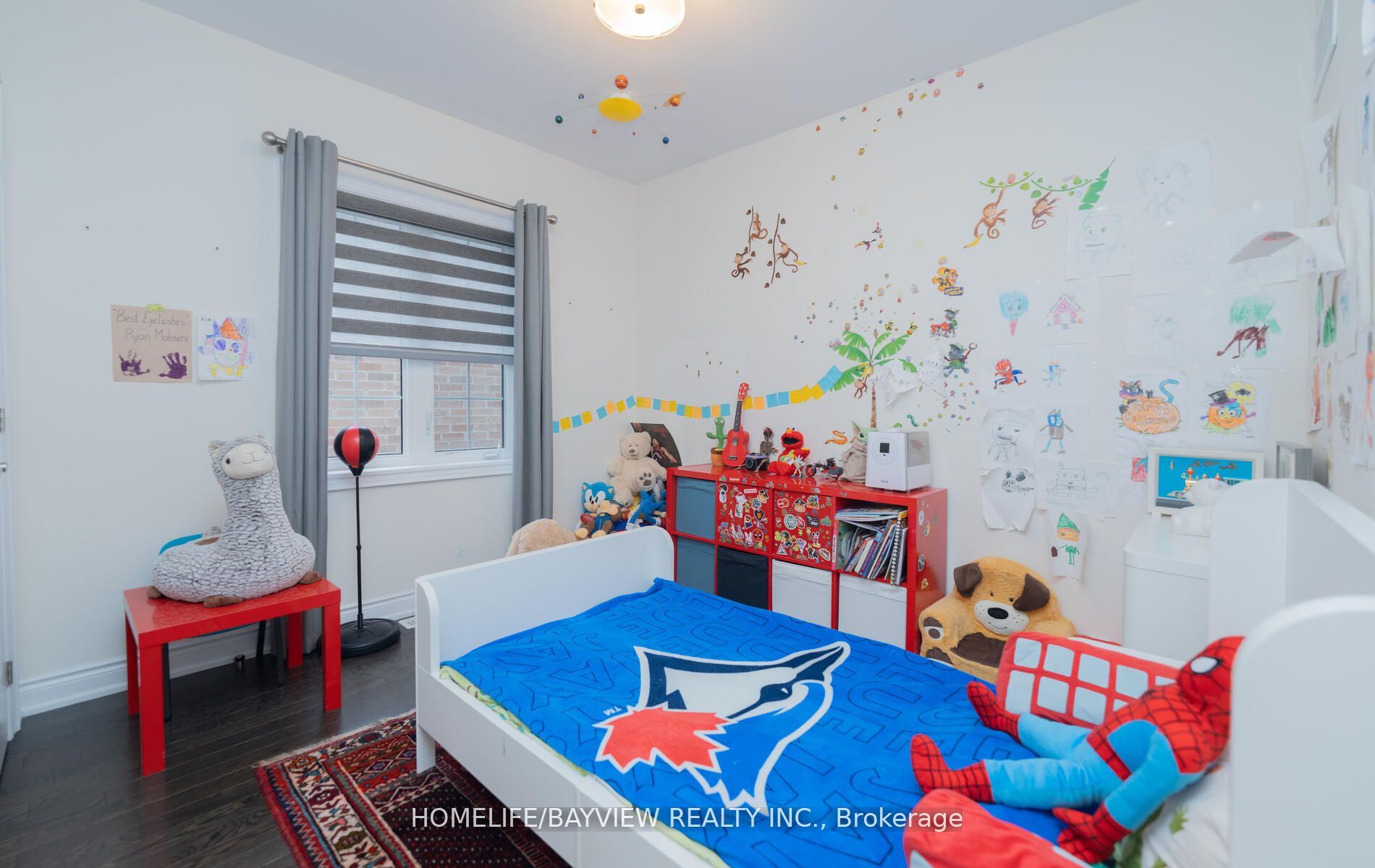 7 Rossini Dr