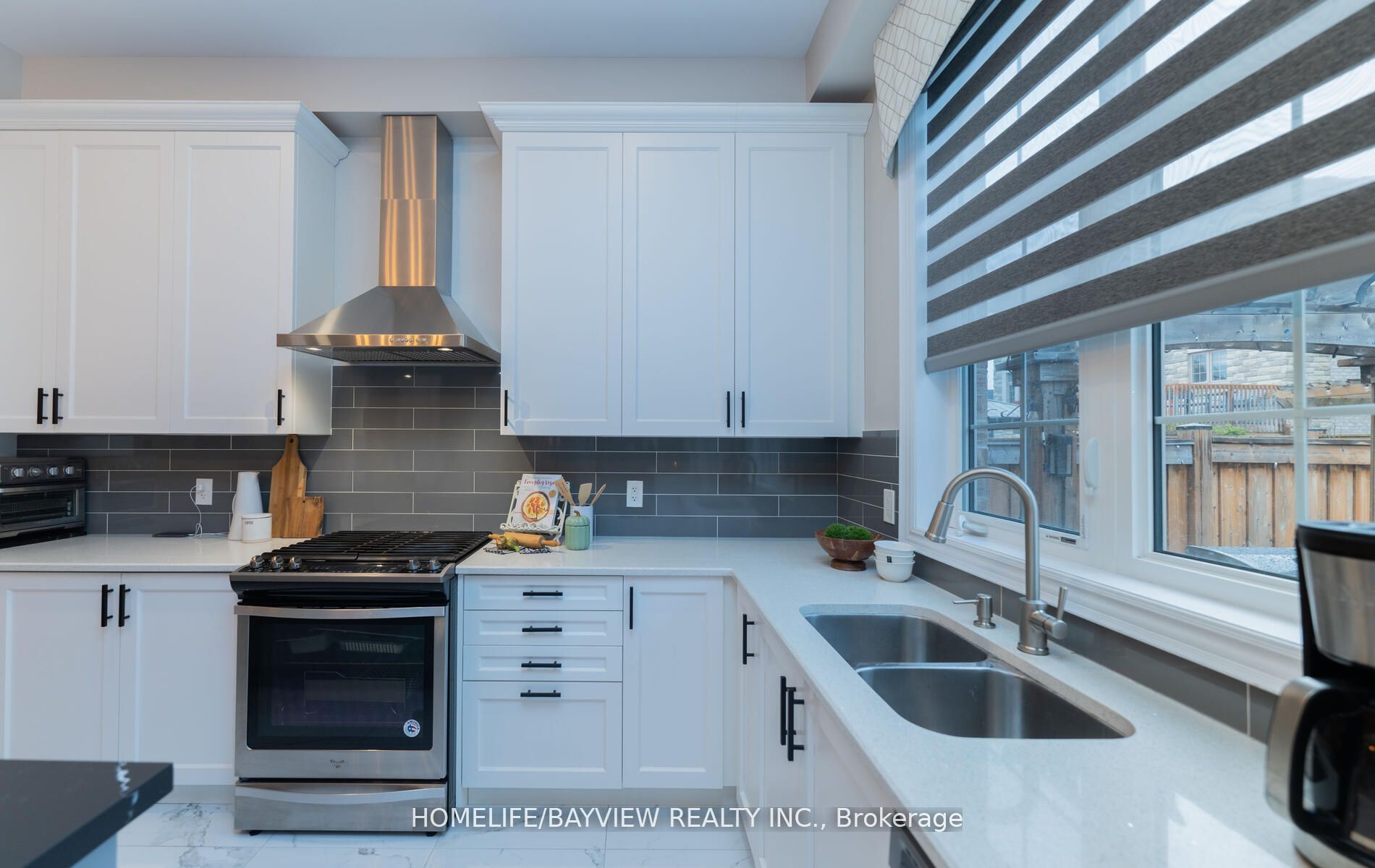 7 Rossini Dr