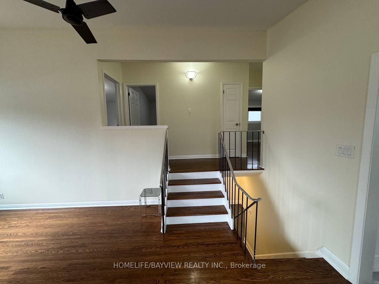 82 Murray Dr