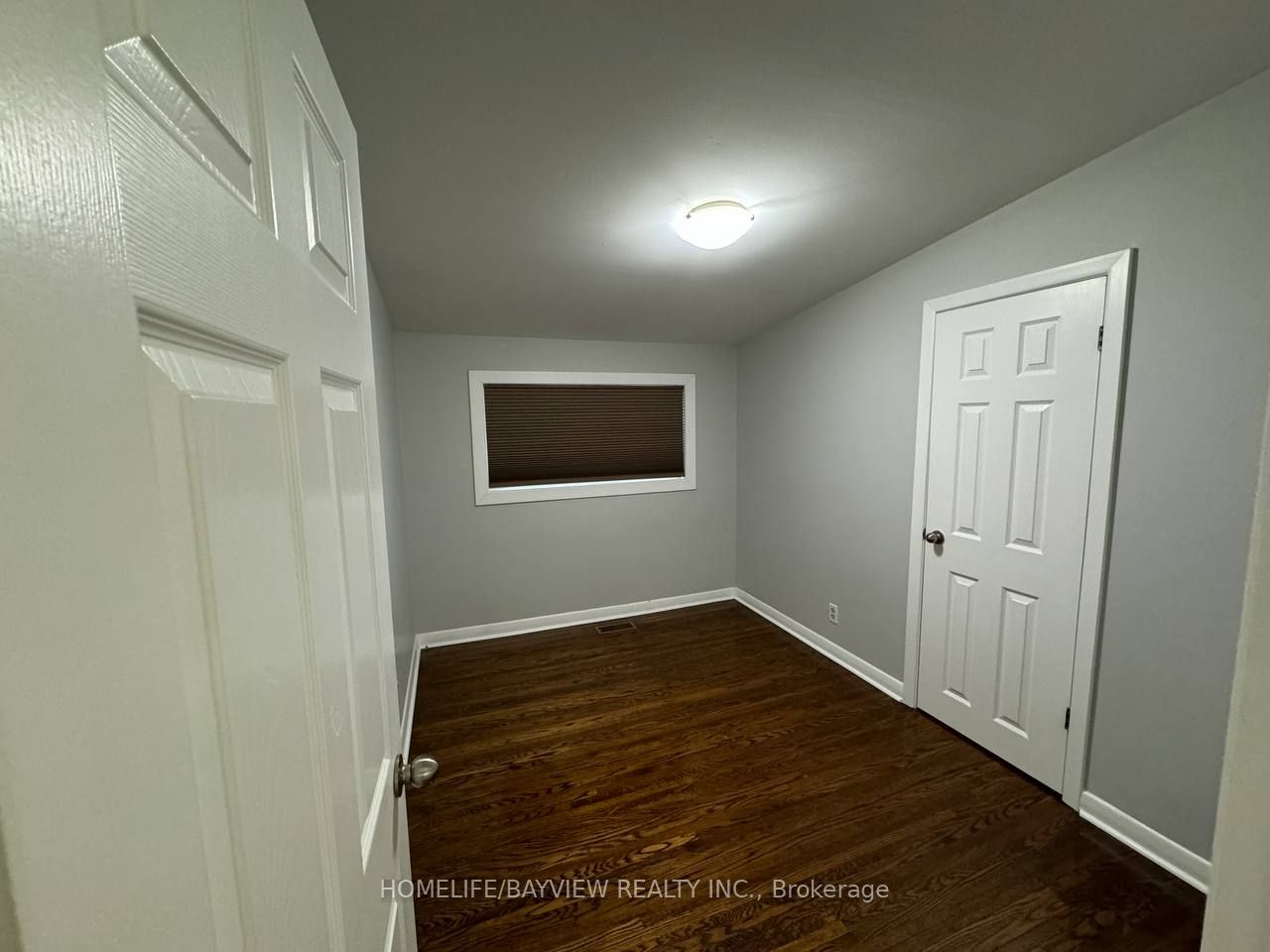 82 Murray Dr