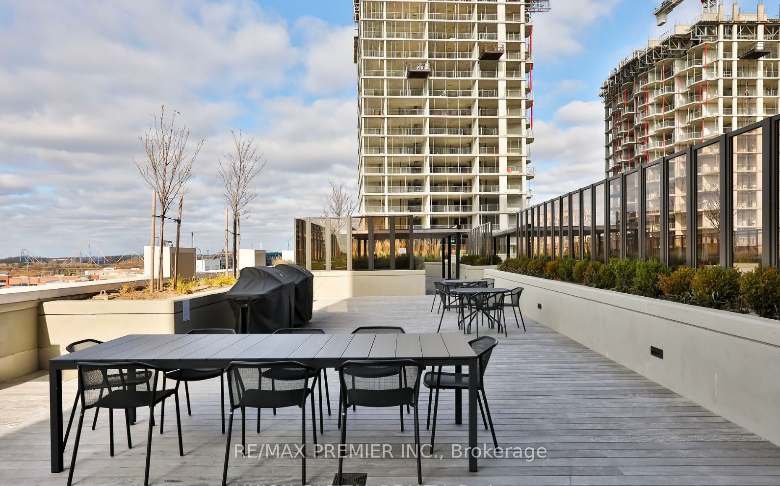 9085 Jane Street, #1202