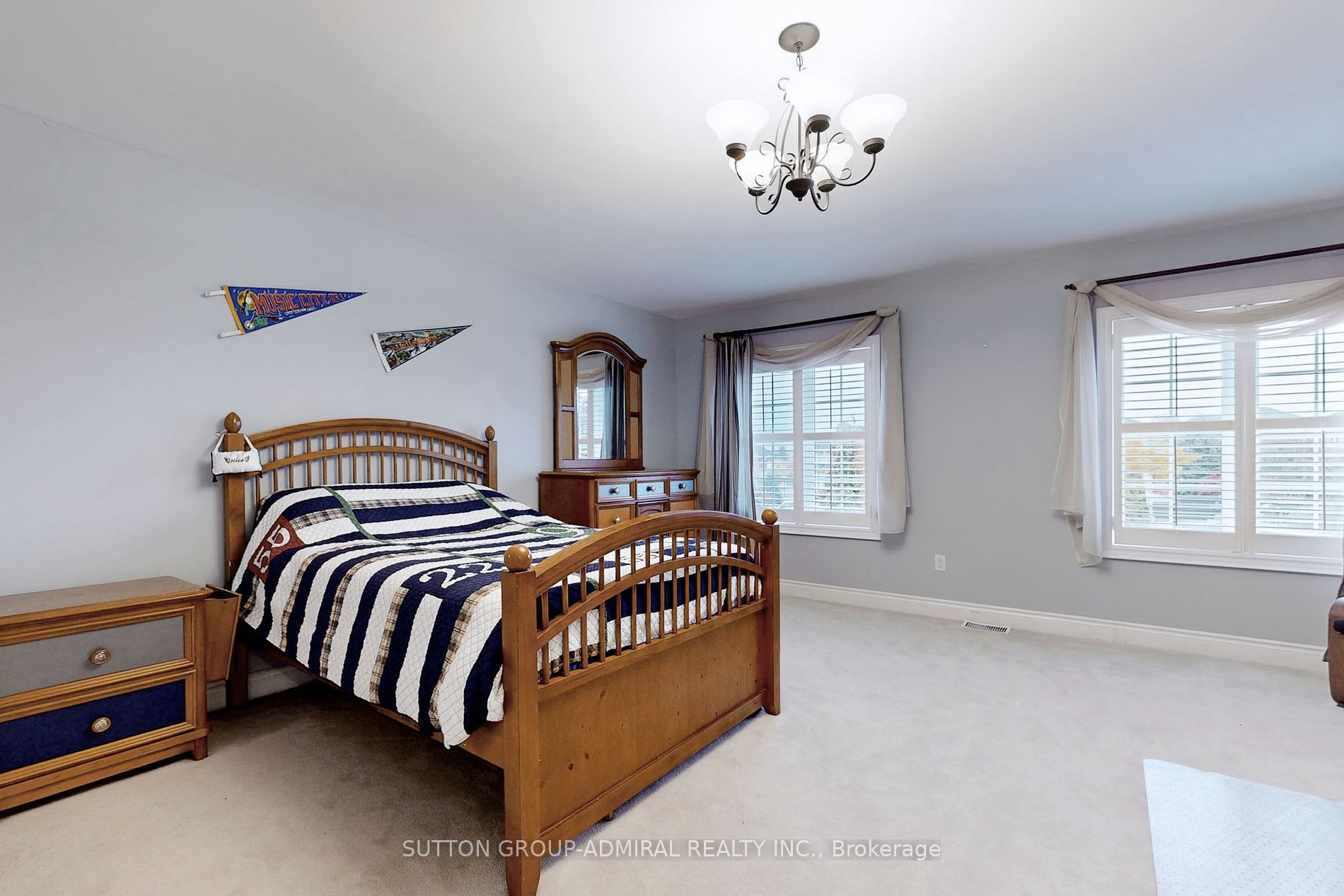 260 Flamingo Road