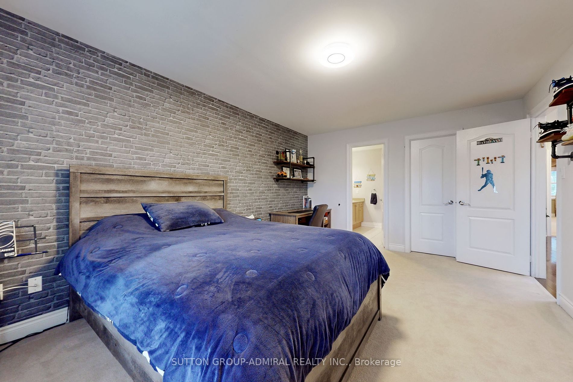 260 Flamingo Road