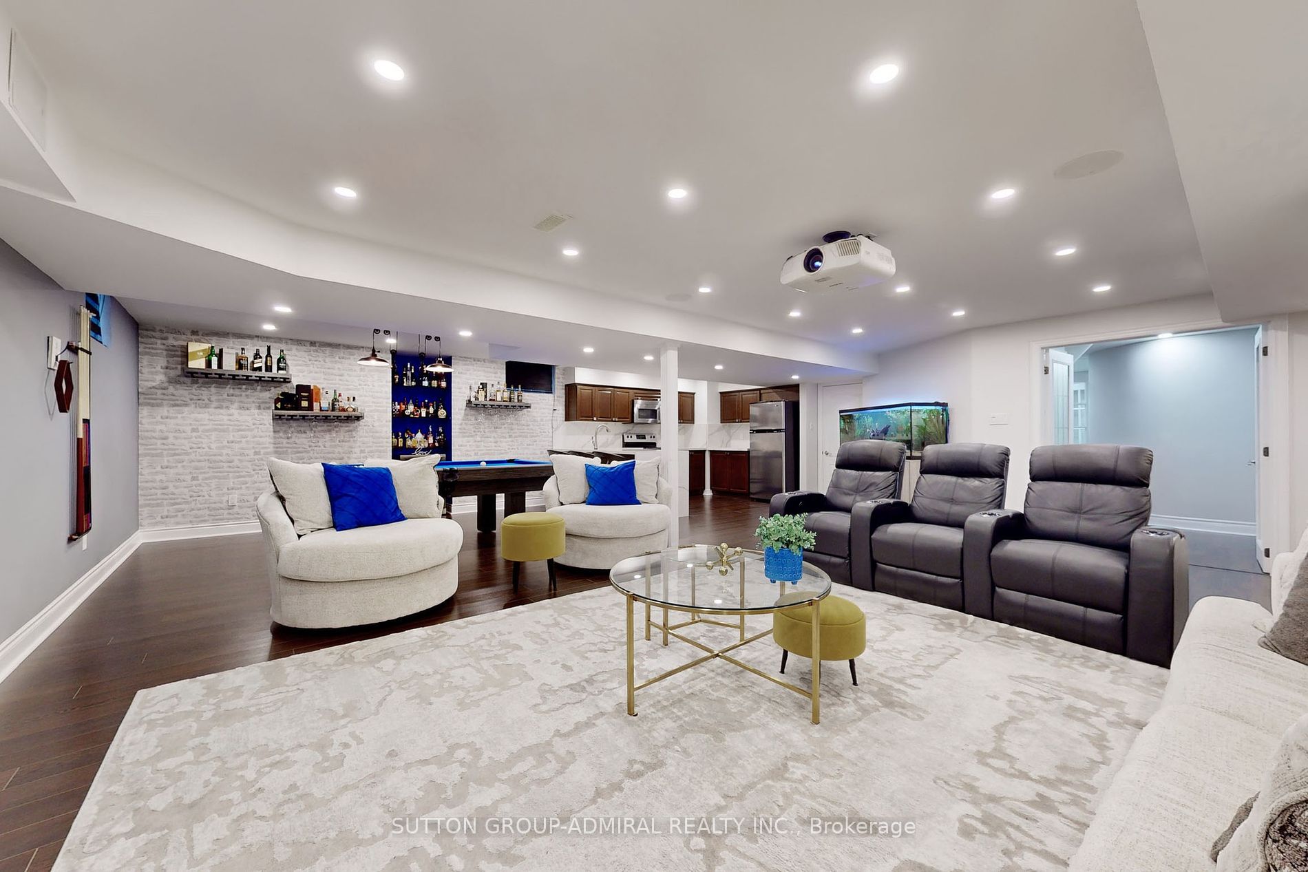 260 Flamingo Road