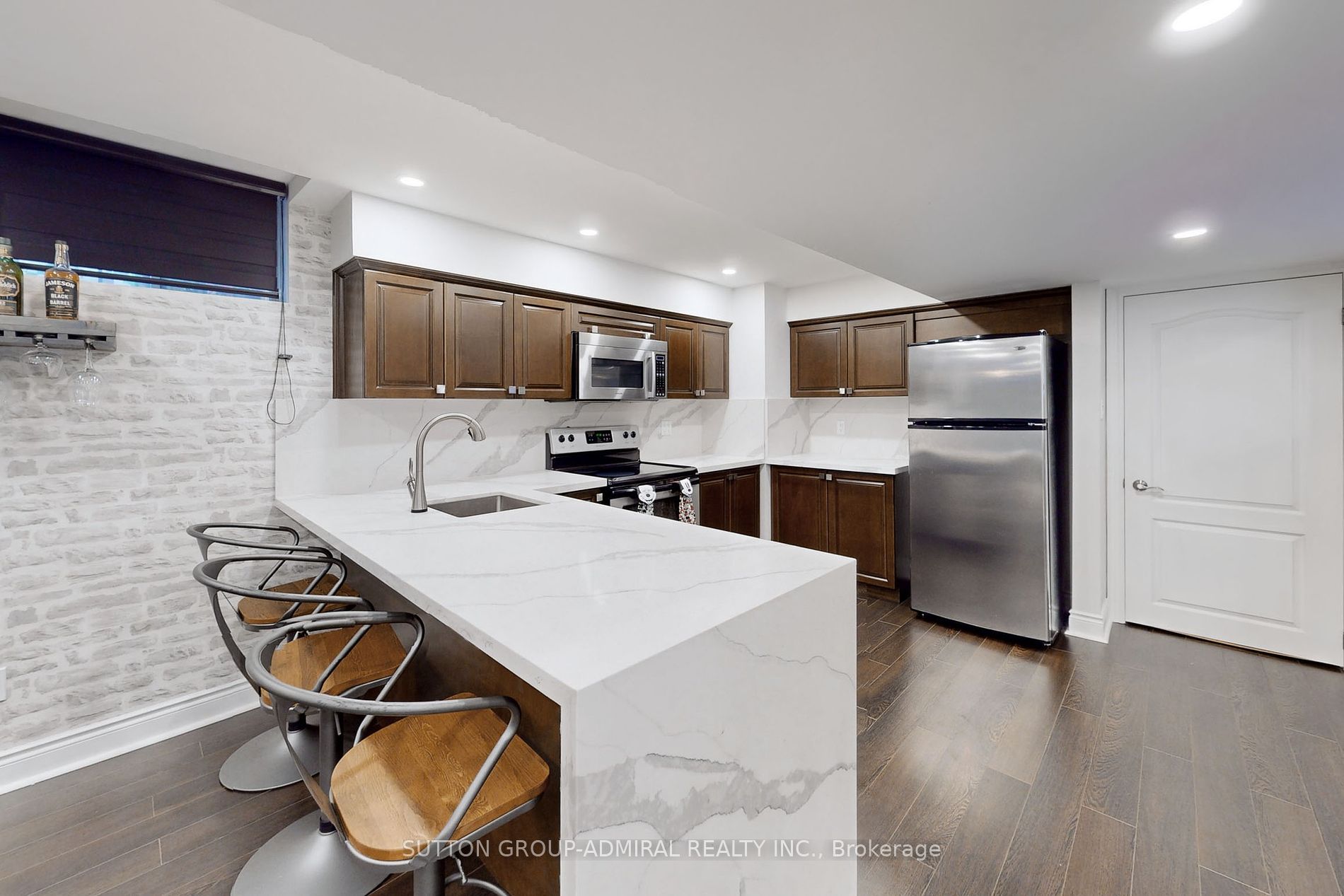 260 Flamingo Road