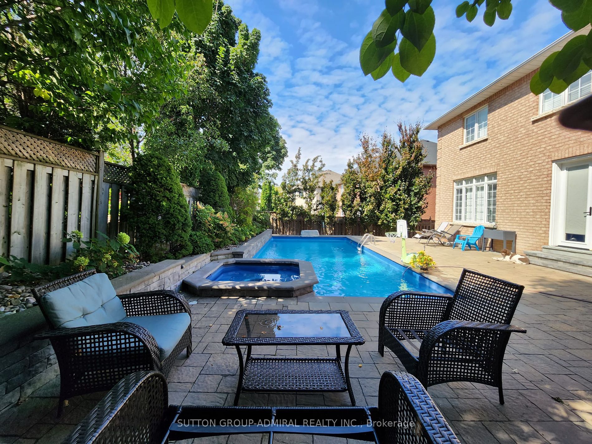 260 Flamingo Road