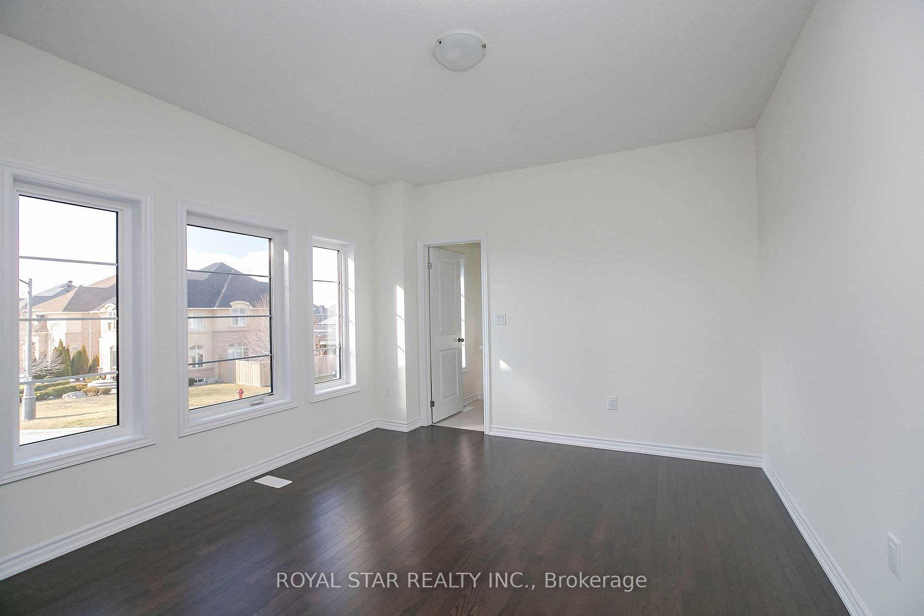 72 Weslock Cres