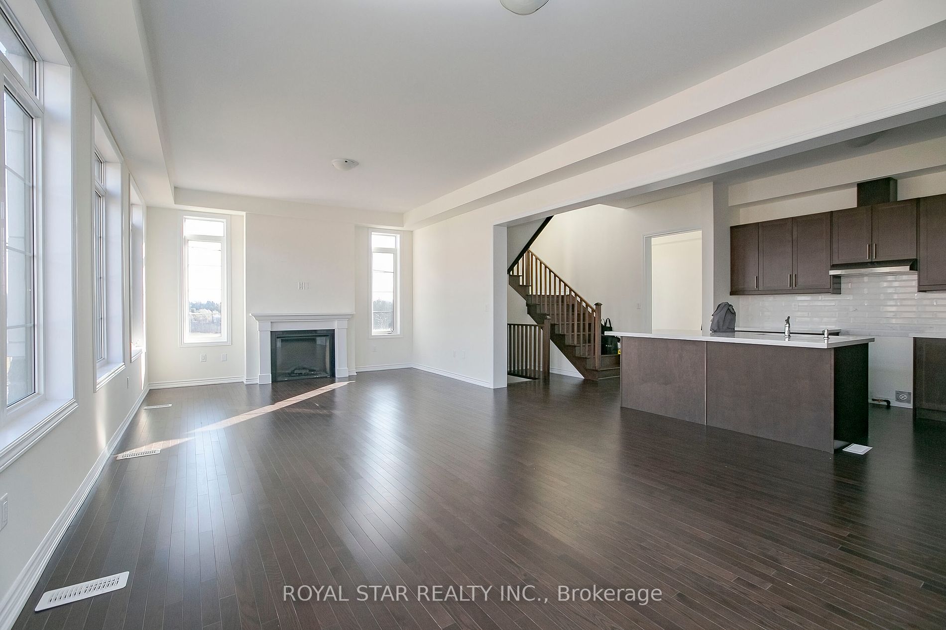 72 Weslock Cres