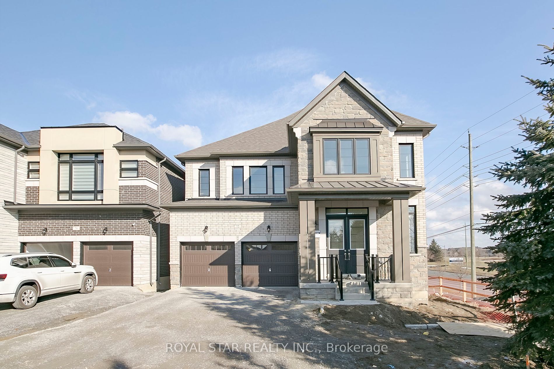 72 Weslock Cres