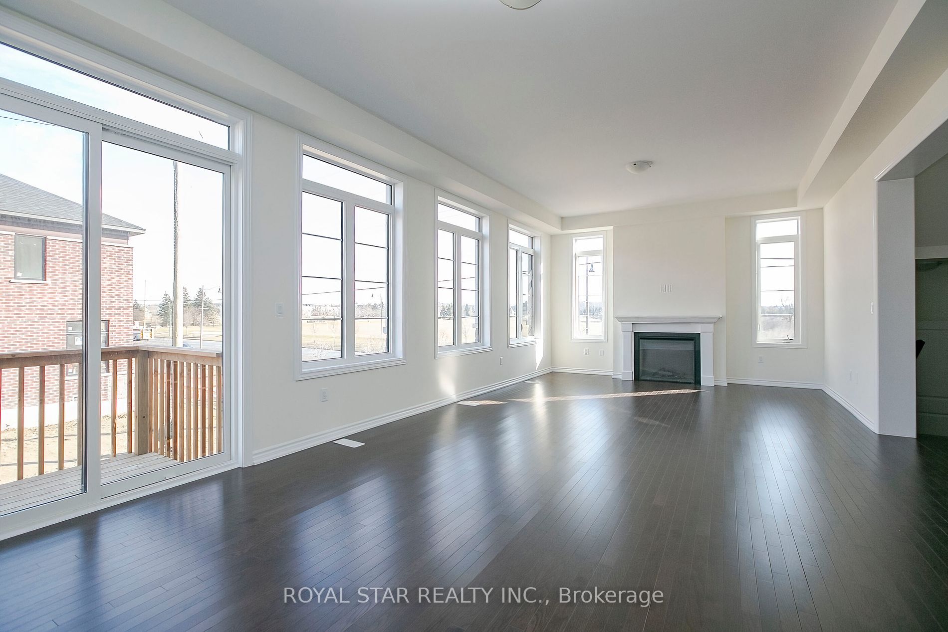72 Weslock Cres