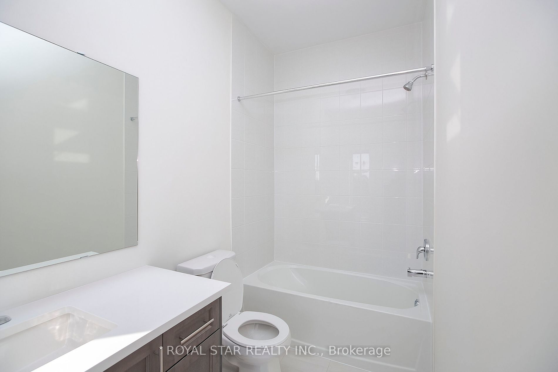 72 Weslock Cres